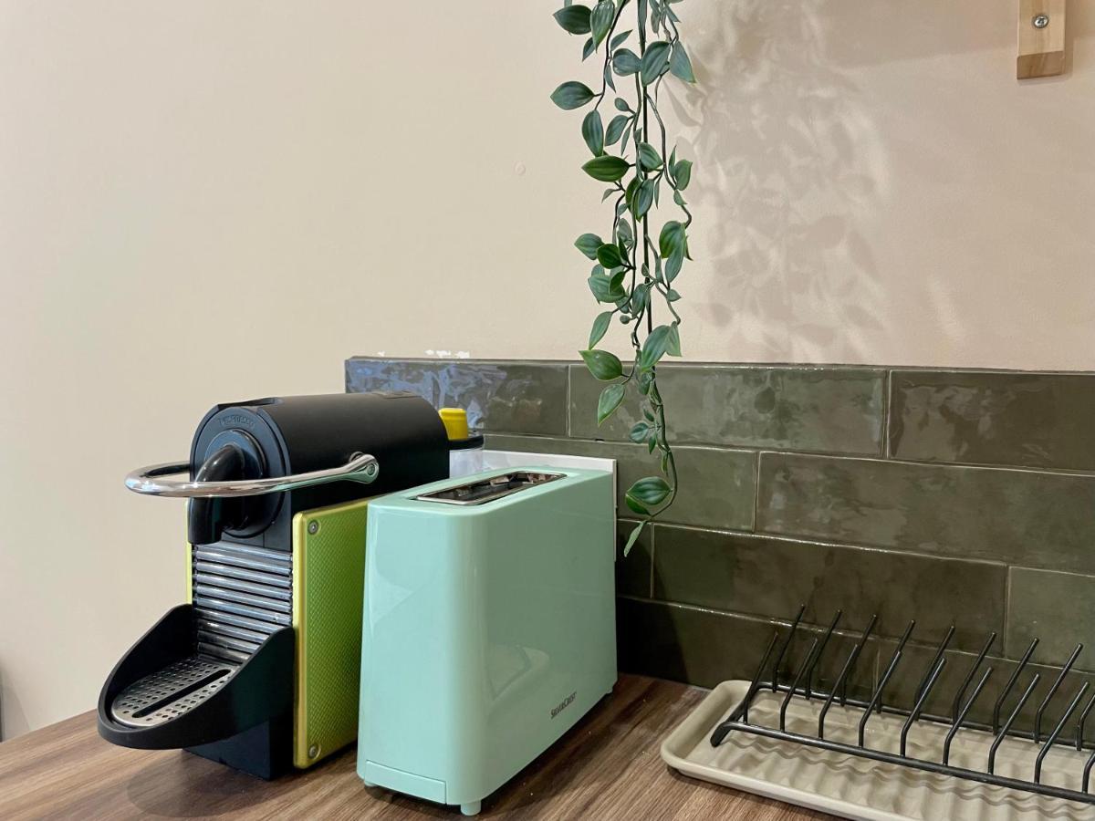 Appartamento Studio Malibu Central, Lumineux Et Confortable Hyères Esterno foto