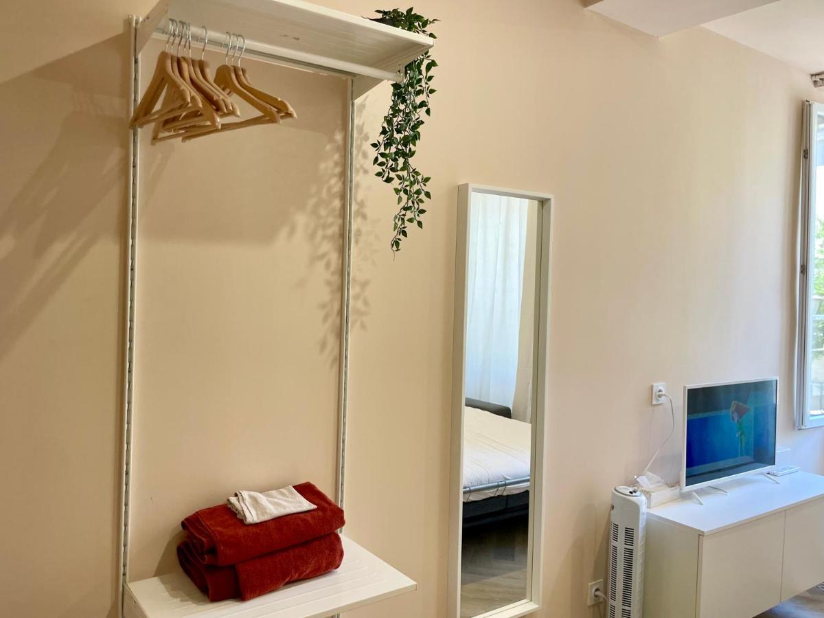 Appartamento Studio Malibu Central, Lumineux Et Confortable Hyères Esterno foto